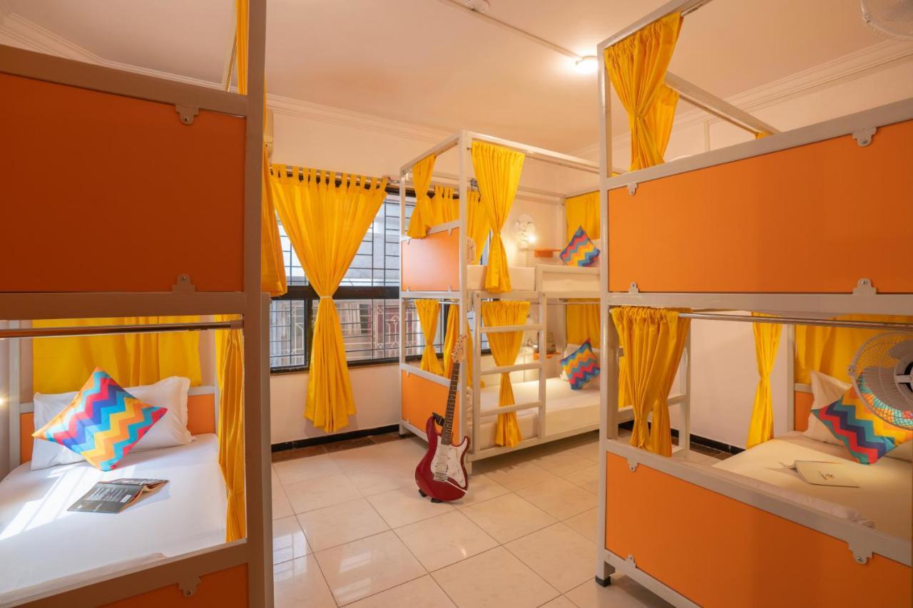 Gostops Bengaluru, Gandhi Nagar Majestic Extérieur photo