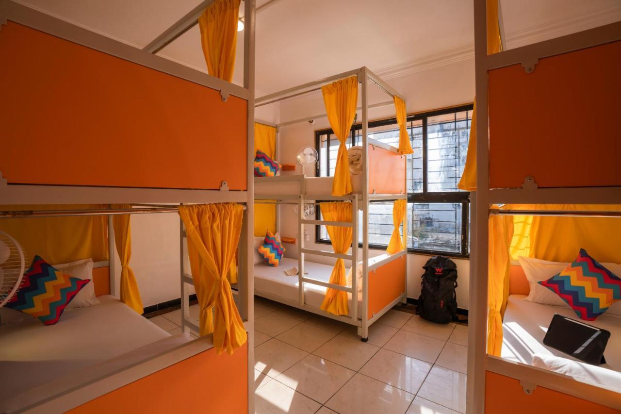 Gostops Bengaluru, Gandhi Nagar Majestic Extérieur photo