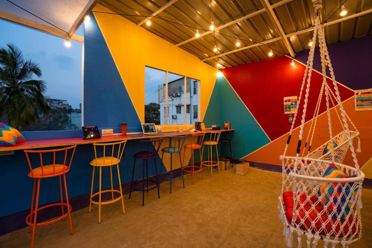 Gostops Bengaluru, Gandhi Nagar Majestic Extérieur photo